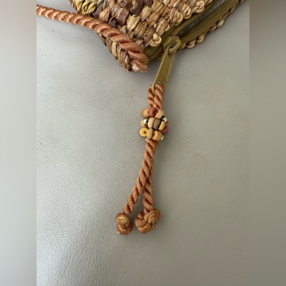 Handcrafted Brown Woven Straw Shoulder Bag - Picture 8 of 12